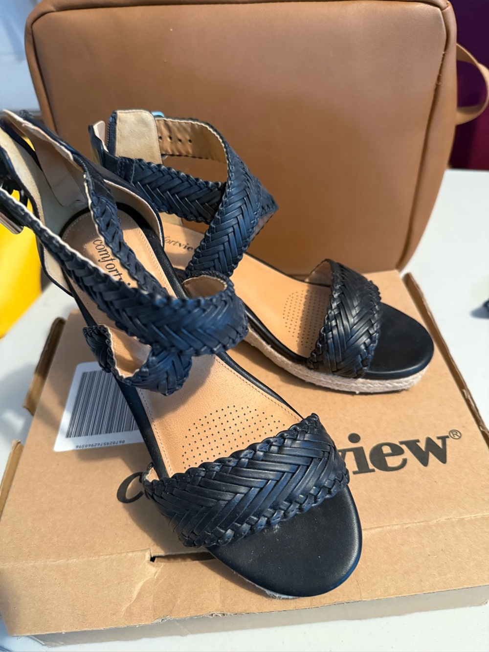 Comfortview “Nara” #40656 sandals, style 36-1721-4, women’s size 8W black